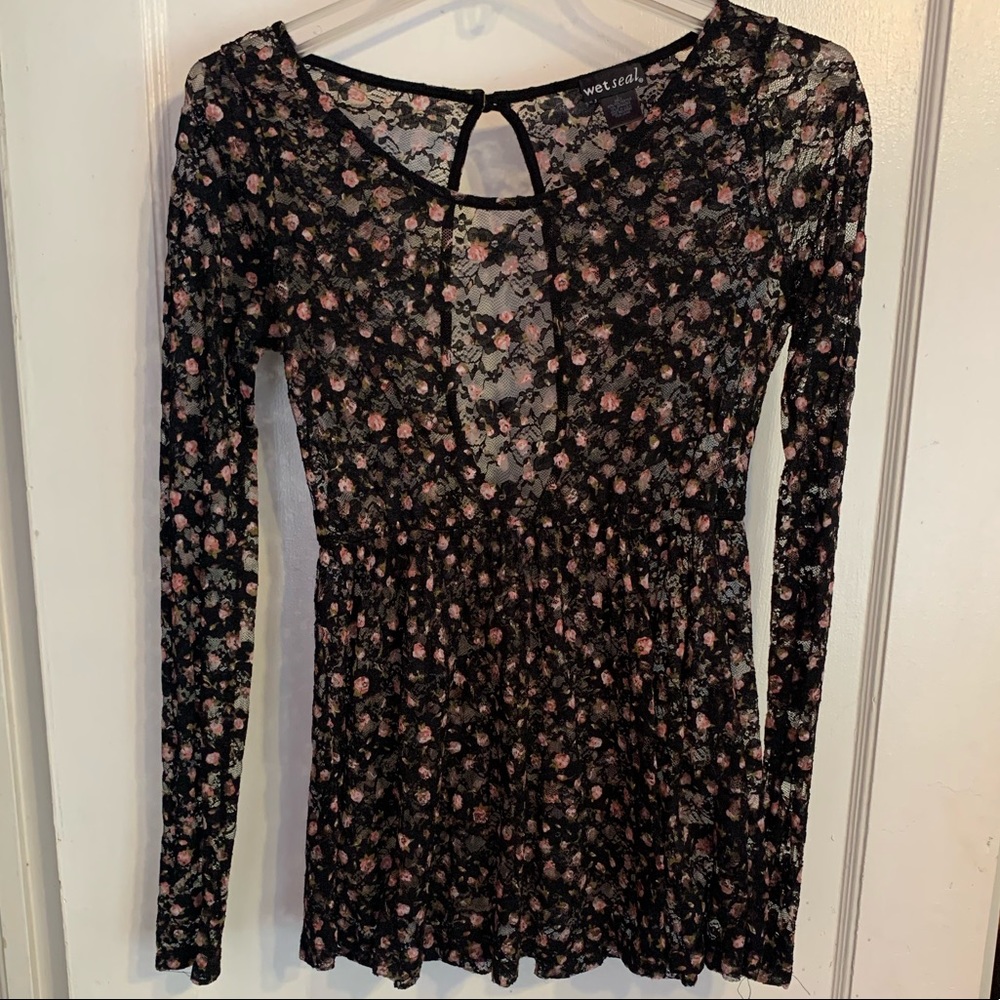 Wet Seal early 2000’s sheer baby doll tunic top